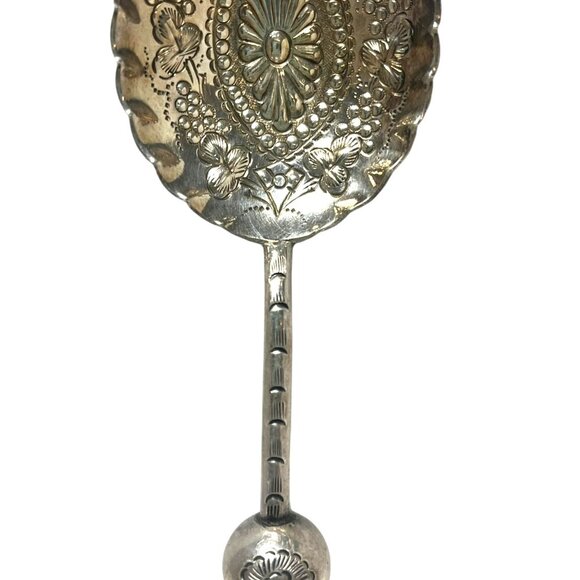 Vintage Mother of Pearl ornate serving spoon - Picture 1 of 7